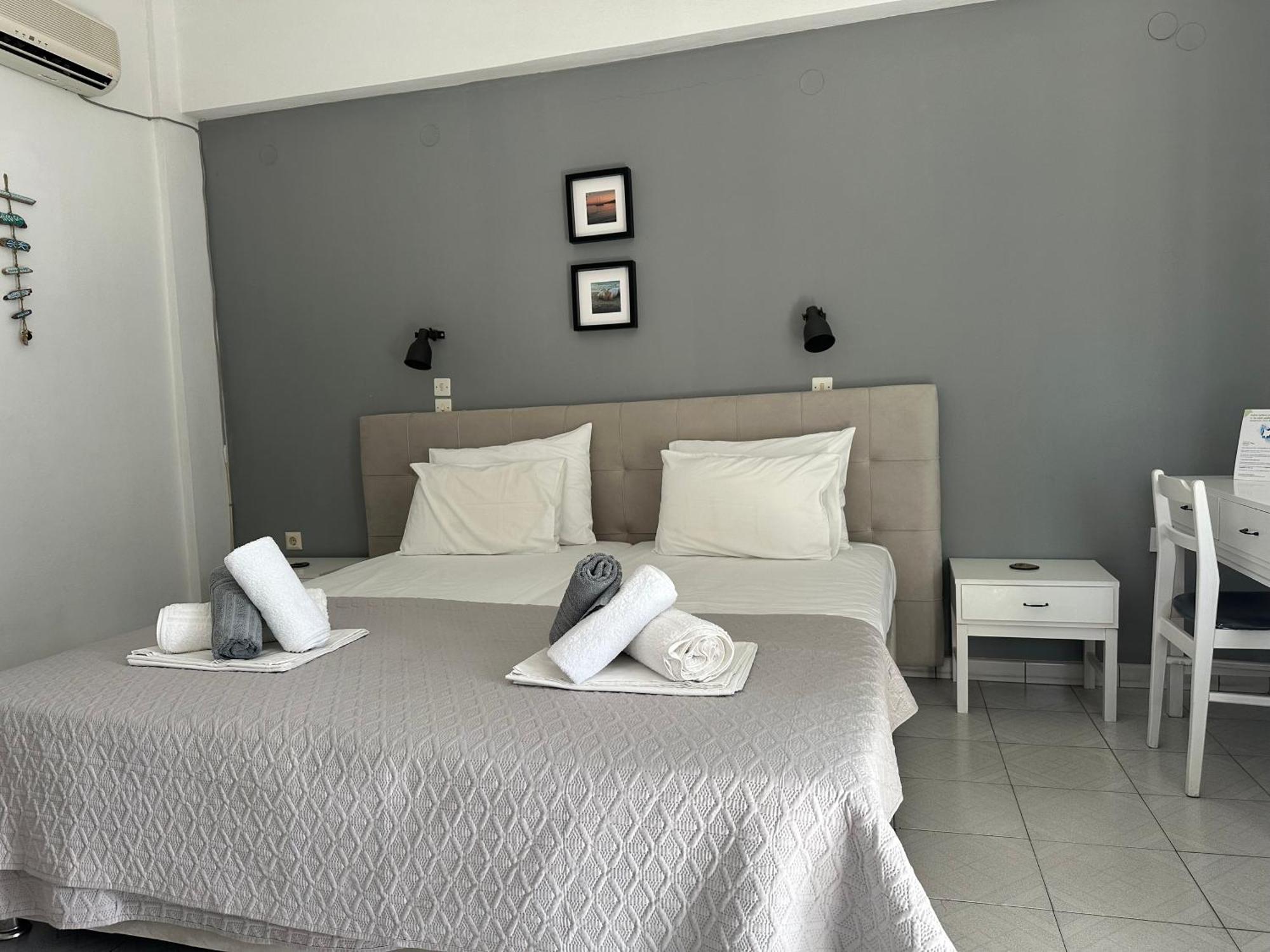 George Apartments Livadia  Buitenkant foto